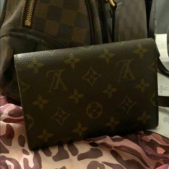 Monogram wallet Louis Vuitton - Picture 2 of 8